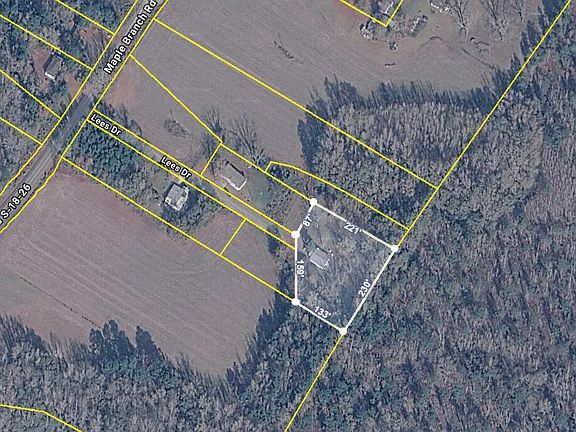 2nd image of 130 Lees Dr