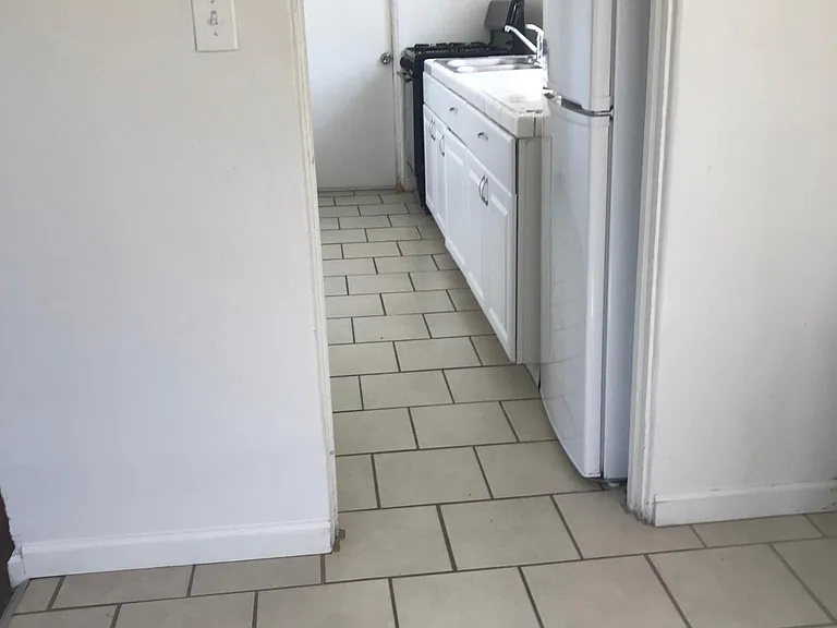2075 Harrison Ave — Photo 6