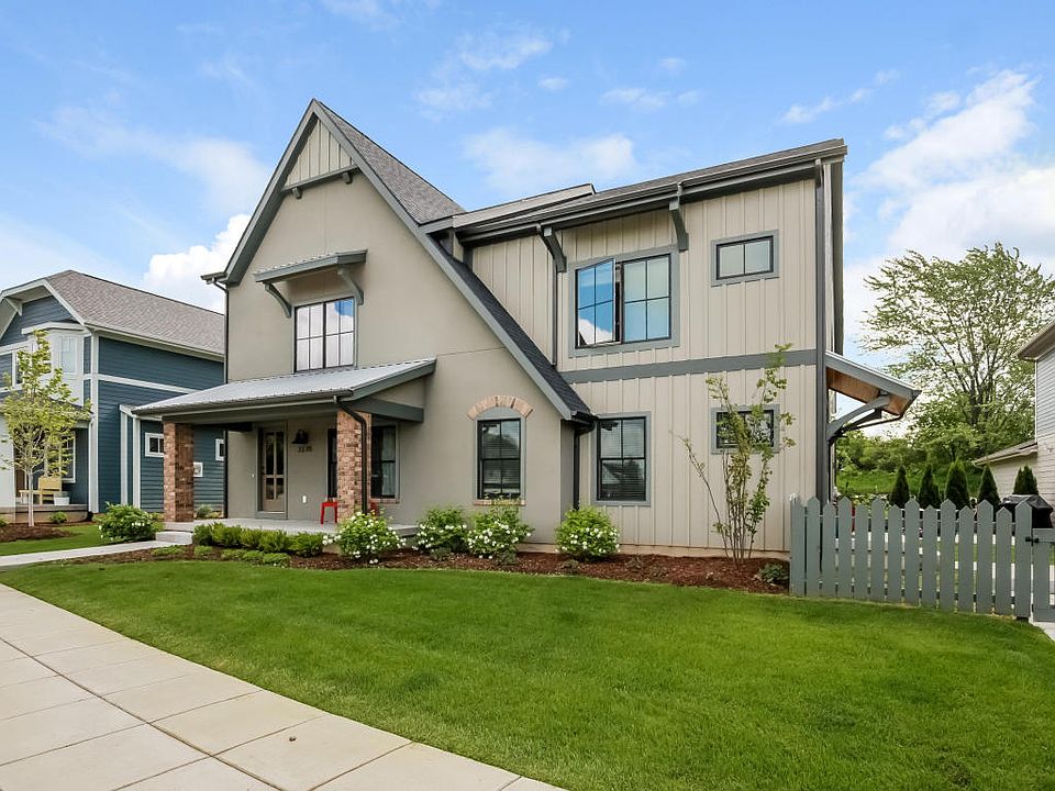 1st image of 2276 New Town Dr NE