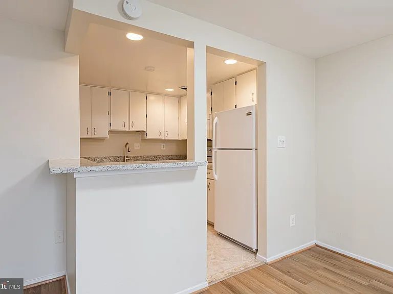 18728 Nathans Pl — Photo 7