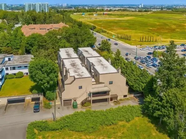 8820 Westminster Hwy #3, Richmond, BC V6X 1A8