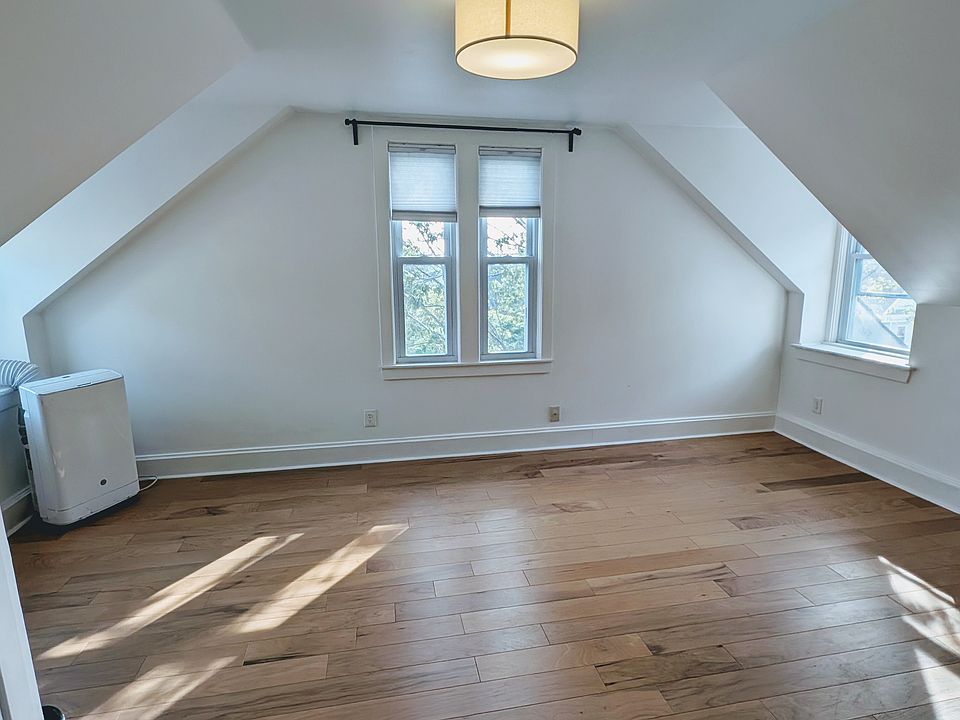 Bedroom #1