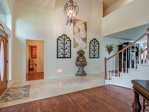 4th image of 1800 Lacy Ln