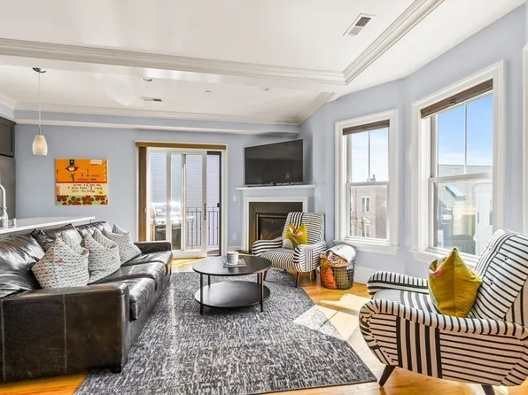 27 Washburn St #6, Dorchester, MA 02125