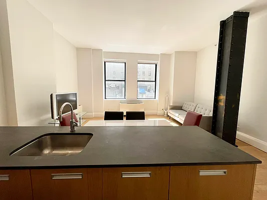 Rented by Tabak Real Estate | media 15