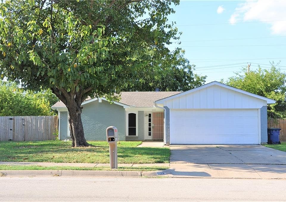 1st image of 233 Buie Dr