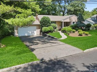 87 Homestead Rd, Tenafly, NJ 07670