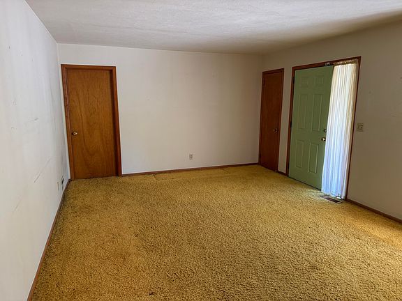 4th image of 228 Haskell Road