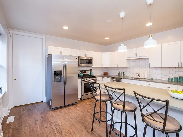 1935 Wallace St #1 — Photo 10