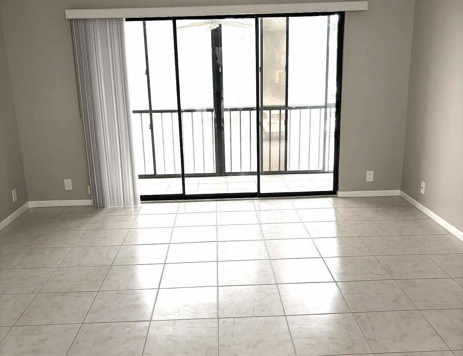 2 bed, 2.0 bath, 1064 sqft, $1,750 — Photo 2