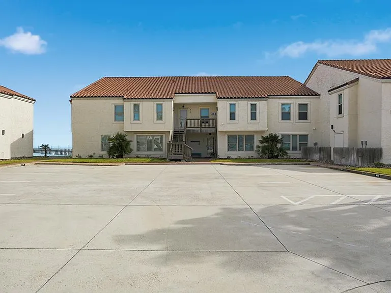 620 S Fulton Beach Rd #612 — Photo 2