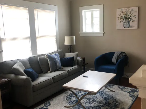 2134 Pine St, New Orleans, LA 70118