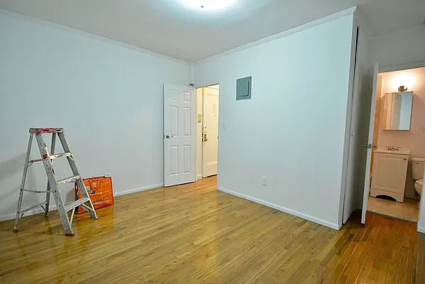 Rented by Keller Williams NYC | media 30