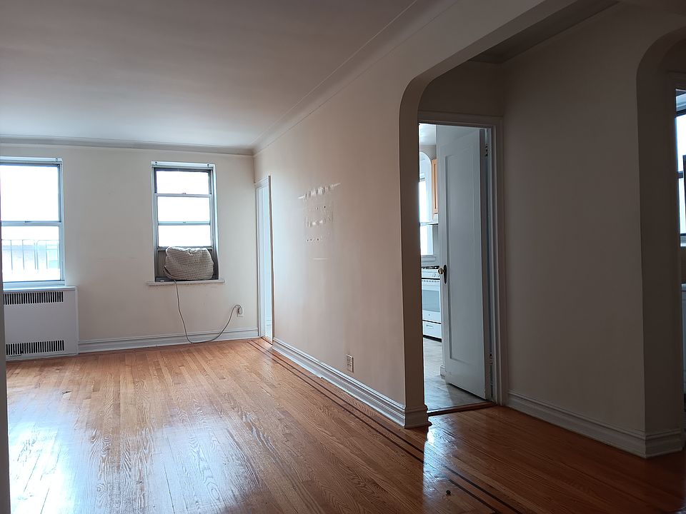 1st image of 6981 108th St APT 6F
