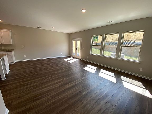 Living room - spacious