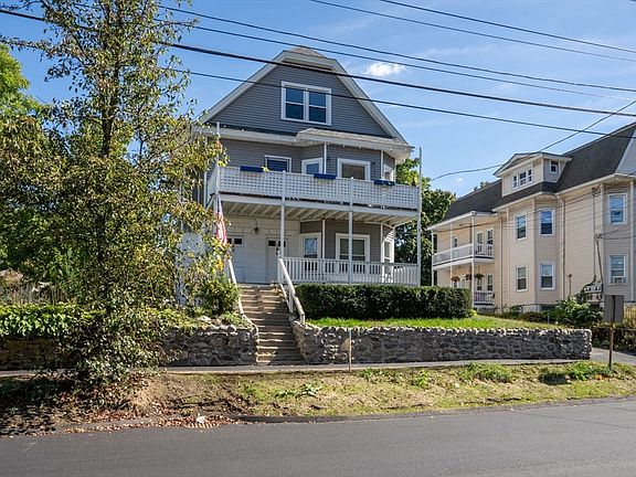 2nd image of 144 Waverly Rd #1