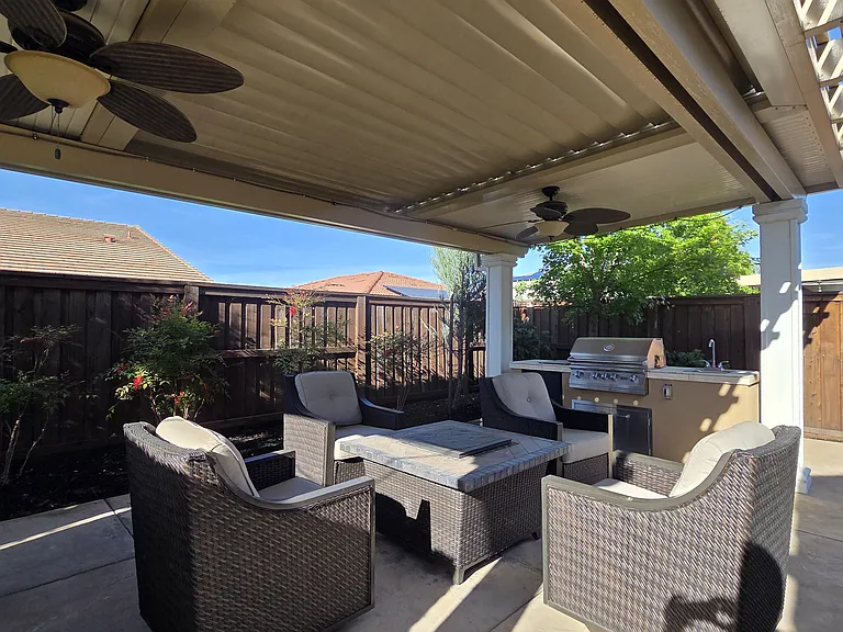 953 Kennedy Dr — Photo 41