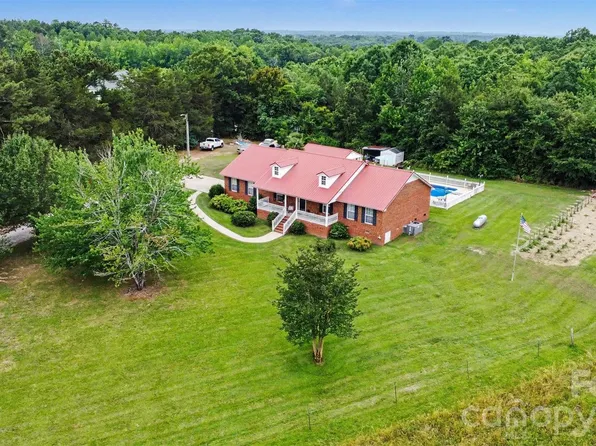 5033 Musket Rd, Heath Springs, SC 29058