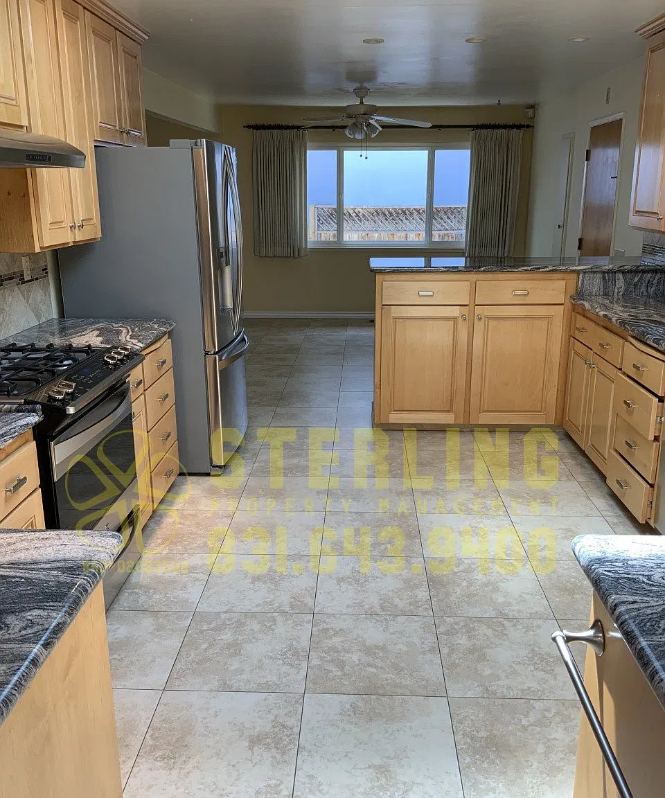 12 Pinehill Way - Monterey — Photo 3