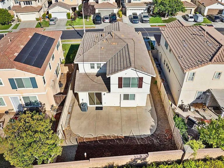 32355 Fernleaf Dr — Photo 4