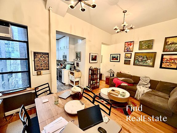 4th image of 292 W 92nd St APT 6A