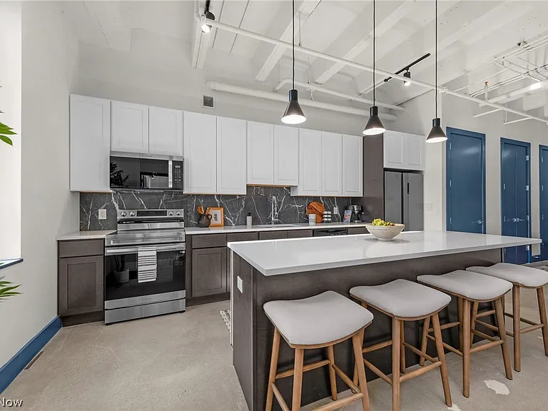 14650 Detroit Ave #708 — Photo 2