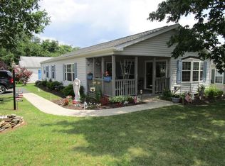 1 Dove Ln, Royersford, PA 19468
