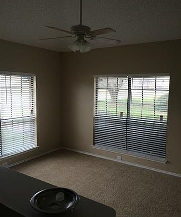 3rd image of 742 Crescent Dr