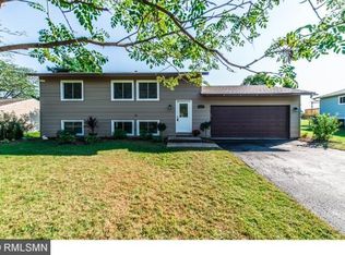 14213 Diamond Path Ct, Apple Valley, MN 55124