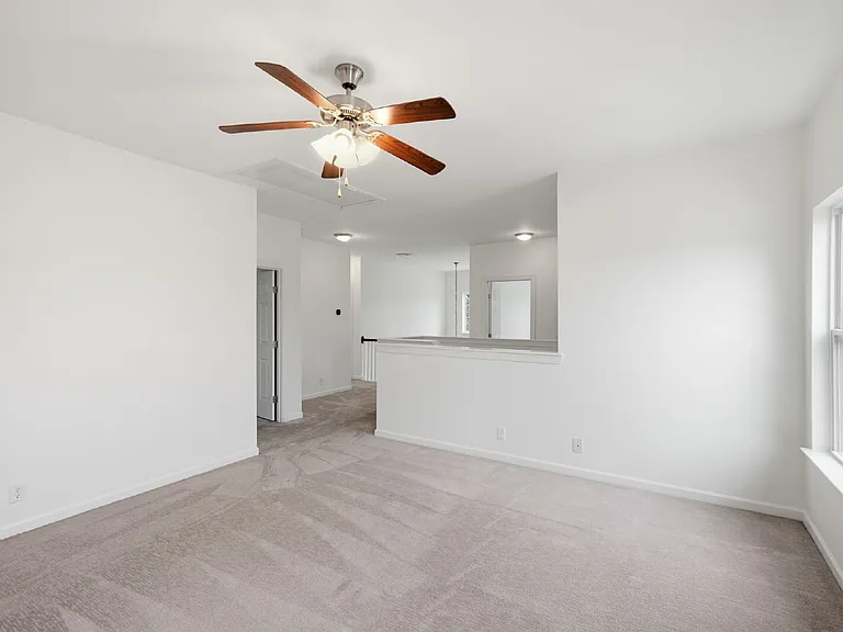 310 Wandering Cir — Photo 34
