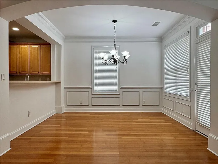 2545 Gadsen Walk — Photo 8
