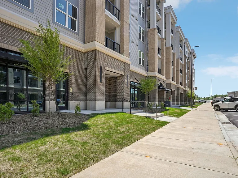 The Residences at Christenbury Village — Photo 31
