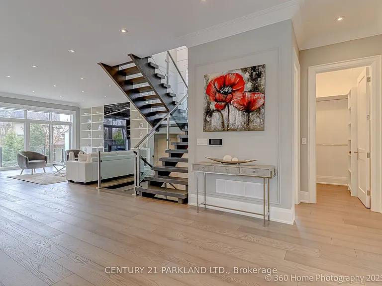311 Churchill Ave — Photo 7