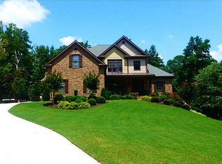 5660 Tuxedo Dr, Douglasville, GA