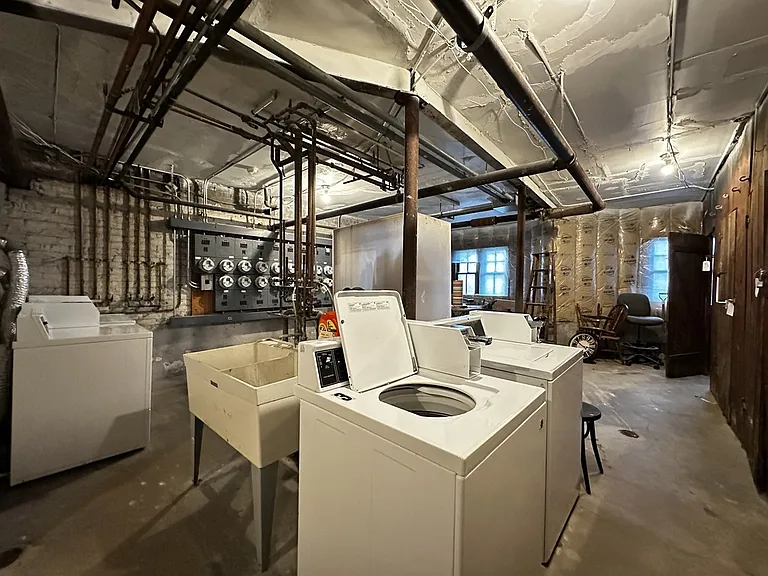 2633 W Ainslie St #3 — Photo 20