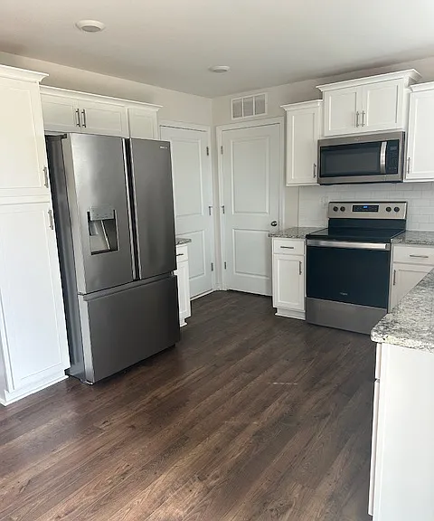 103 Gregory Ct — Photo 4