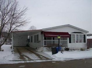 2740 Deer Pass Dr SW, Canton, OH 44706