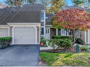 83 Stone Run Rd, Bedminster, NJ 07921