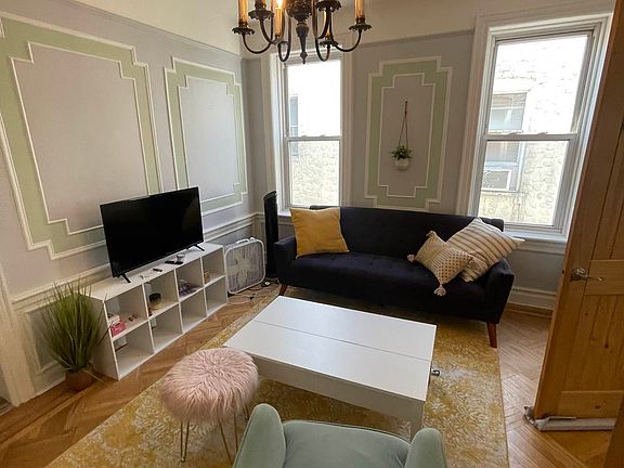 5th image of 2127 35th St #3