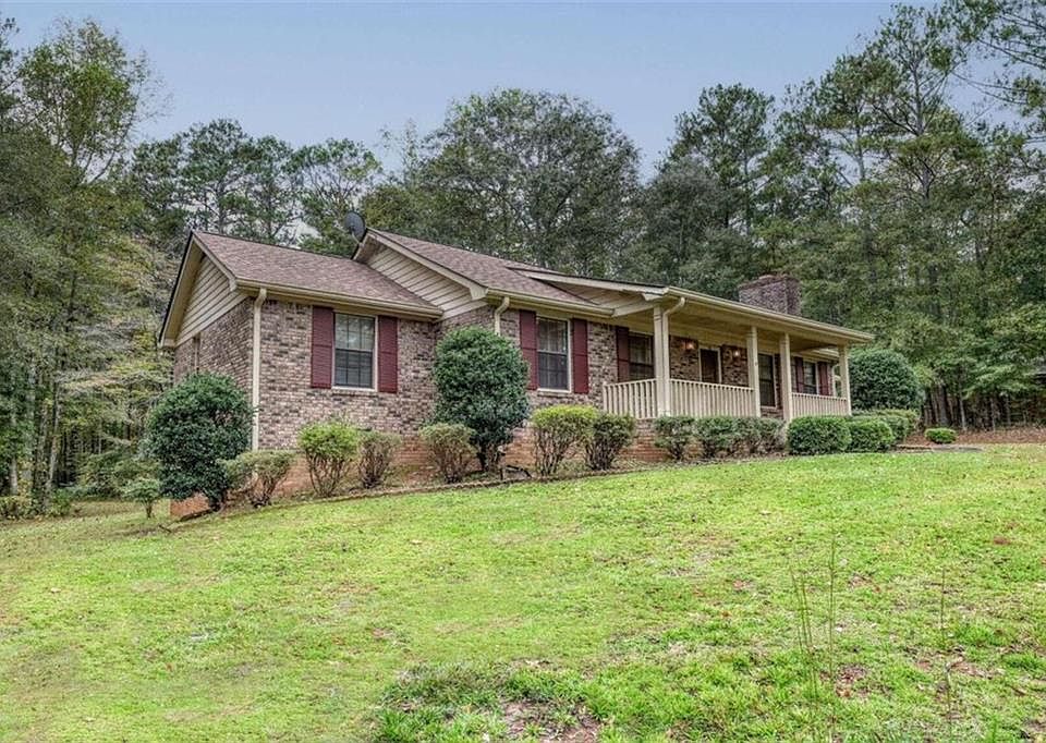 1st image of 250 E Plantation Dr