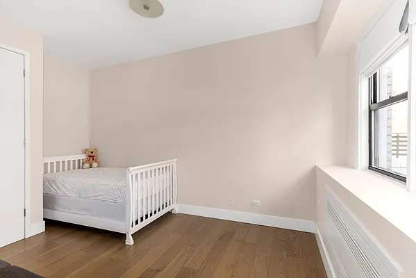 Rented by Douglas Elliman | media 18