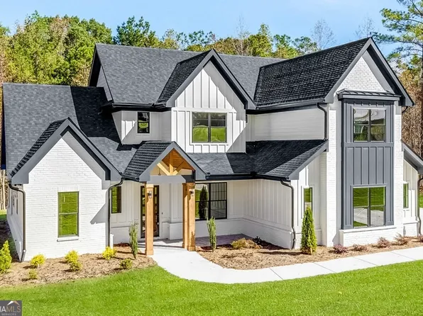 121 Forest Berry Ct, Newnan, GA 30265