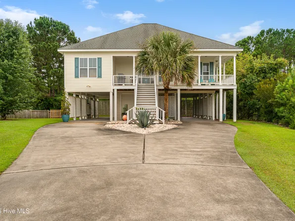 711 Captains Point, Beaufort, NC 28516