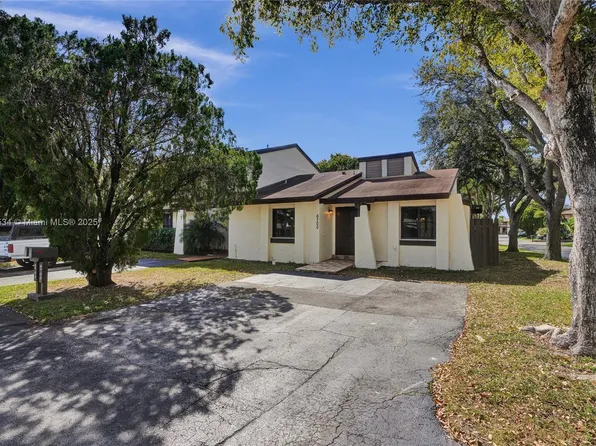 6700 SW 128th Pl, Miami, FL 33183