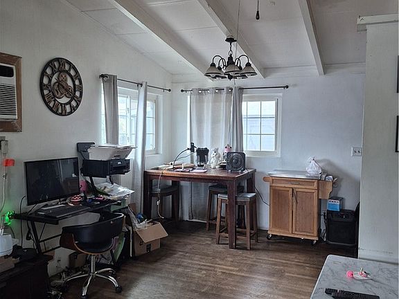 3rd image of 419 E Lee Dr