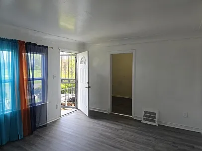 10031 Sorrento Ave — Photo 6