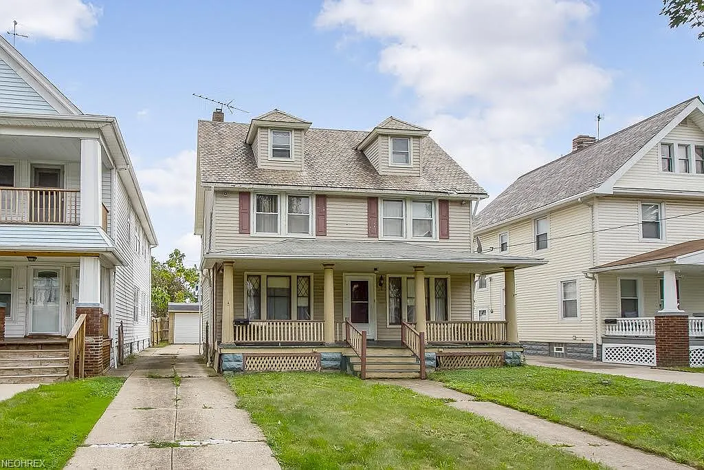 3291 W 100th St photo 1