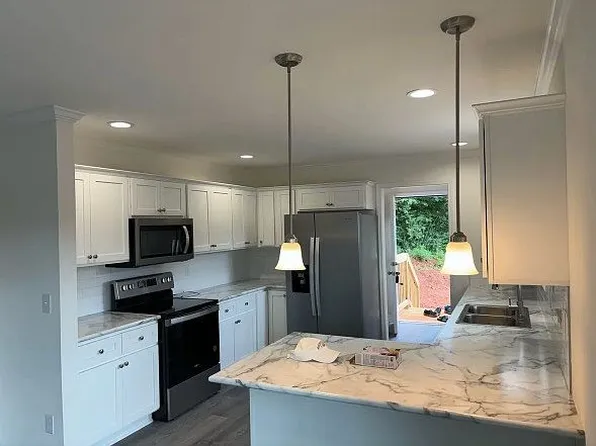103 Blades Village Dr, Havelock, NC 28532