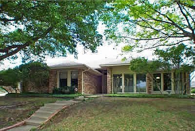 1st image of 725 Hillview Dr