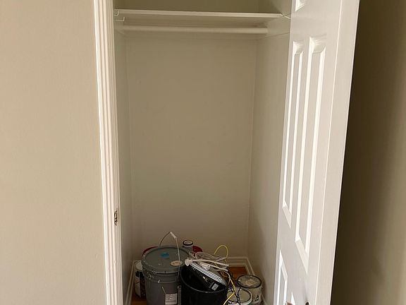 5th image of 1275 N Harper Ave APT 3
